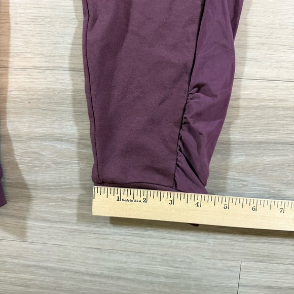 Gymshark Women's  Joggers  Size‎ Medium Red Wine Nylon Stretch Logo - Picture 5 of 6